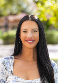 Amber Enfinger Headshot