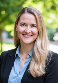 Becky Fullmer headshot