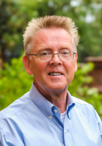 Headshot of Walter Gordon