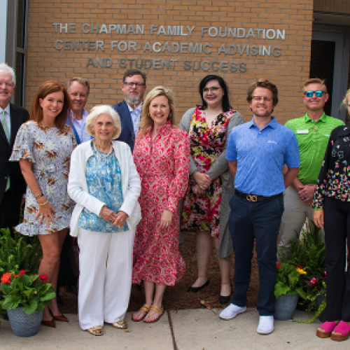 Group photo of Randy Hanna and the Chapman family